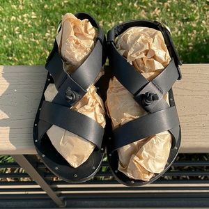 Beek Curlew Leather Sandals - Black